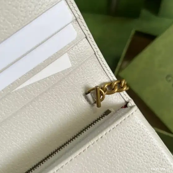 First bag ru chain x with Gucci Adidas wallet 0519